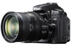 Nikon D90 AFS DX 18 200G ED VR II MM Réflex Digital
