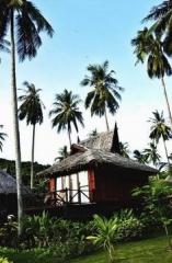 Hotel Phi Island Village