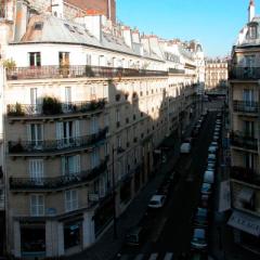 Hotel Bridgestreet Champs Elysees París