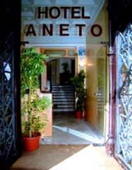 Hotel Aneto Barcelona
