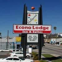 Econo Lodge Inn and Suites Clearwater